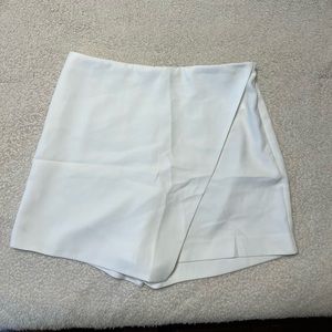 White Express skort